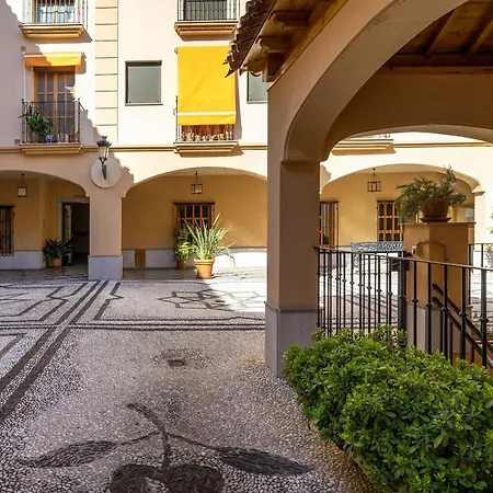 Centro - Parking Gratis Apartment